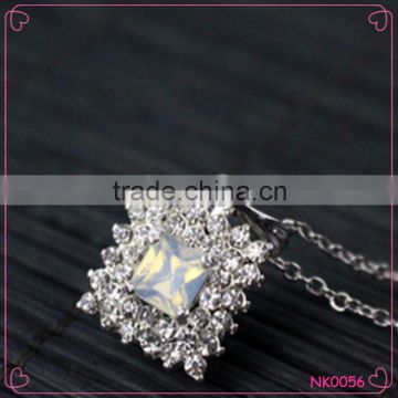 Personalized High Quality Crystal Rhinestone Pendant Necklace Stainless Steel Chain Necklace