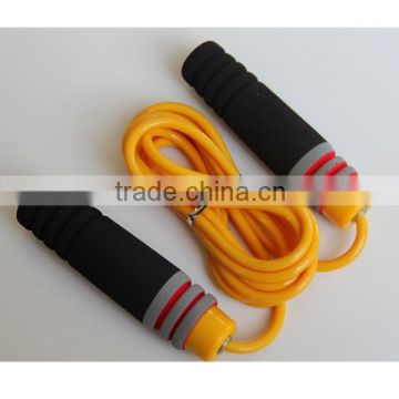 adjustable bearing jump rope with foam handle