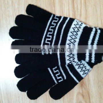 knitting gloves with finger