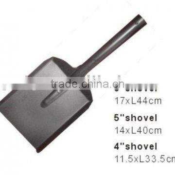 black metal shovel