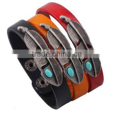 Newest snap button clasp brown plain genuine leather charm bracelet,unisex color genuin leather bracelets with Turquoise feather