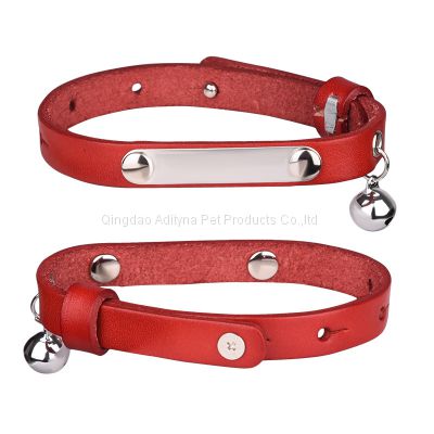 Manufacturing personalized leather cat collars with name plate