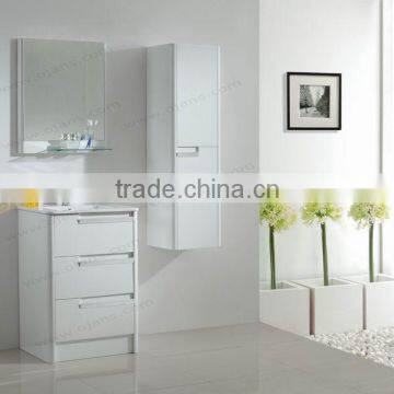 Floor standing 600mm high gloss white vanity with three draws