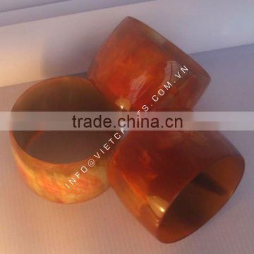 Red dried color horn bangle 4cm wide