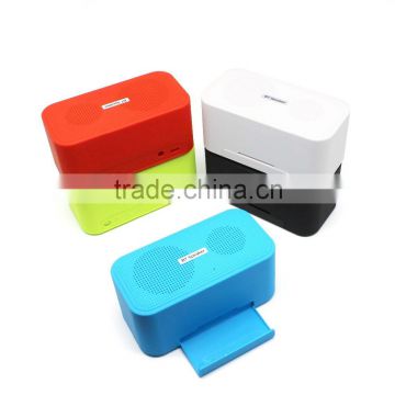 2016 new gadgets candy color Phone/Mobile holder bluetooth speaker