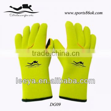 fluo yellow diving gloves custom neoprene gloves sports gloves