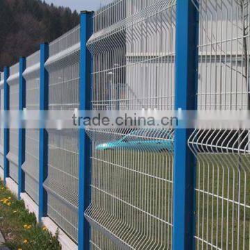 welded wire fence