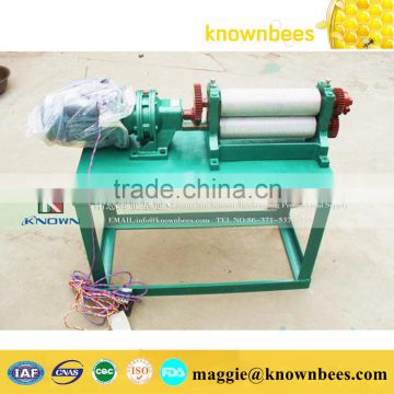 Hot selling best price manual beewax foundation embossing machine