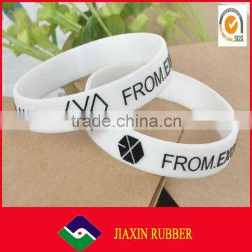 Cheap customize wristbands no minimum order