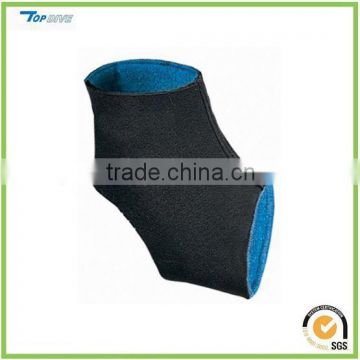 Pull-on Neoprene Ankle Support ankle protector