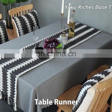 Hot selling on Amazon weave table runner black and white custom table runner for rectangle tables