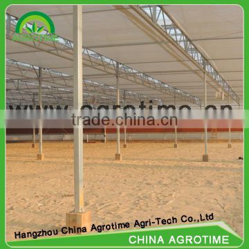 Glass Commercial greenhouse with hydroponic systems