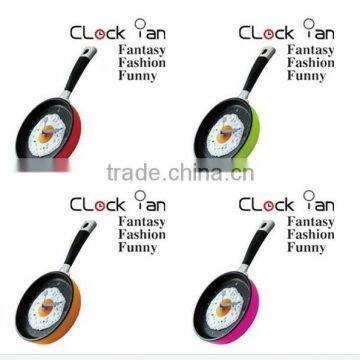 Cute novelty design decorative egg face kitchen frying pan wall clock/plastic art clock