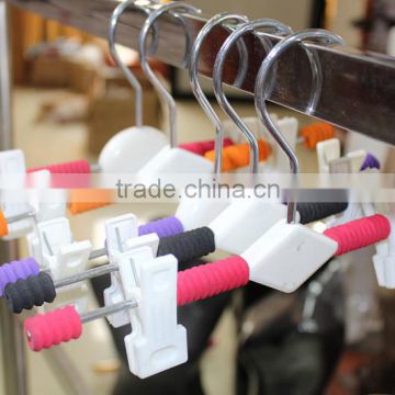 Xu Feng cheap child plastic trouser rack pants with sponge factory 1204