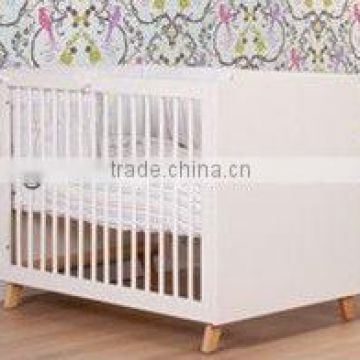 XN-LINK-B08 Wooden foldable baby cot