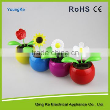 Plastic colorful flip flap solar flower shake solar toys flower