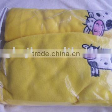 Saucy Niu Shanhu fleece blanket for children