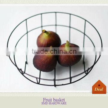 Wrought iron wire round fruit basket
