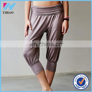 Yihao 97% Rayon/3% Spandex Cheap Wholesale Loose Fit 3/4 Length Leggings Custom Made Yoga Wear Gym Pants Women Dance Costume