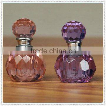 Customized Stained Crystal Perfume Bottle For Decoration & Gifts