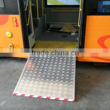 CE Electric Wheelchair Ramp for the Disabled on Low-Floor City Bus