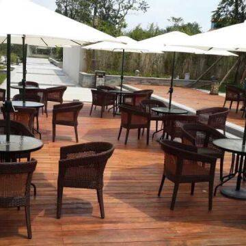 Customized Rattan Table Chairs Hotel Rattan Garden Set