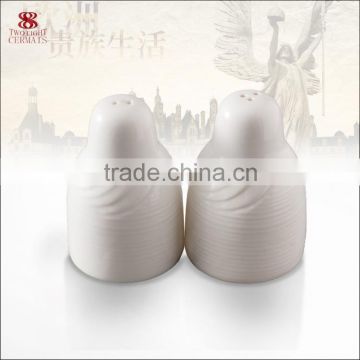 Fashion Unique Design Porcelain Spices Salt Shaker