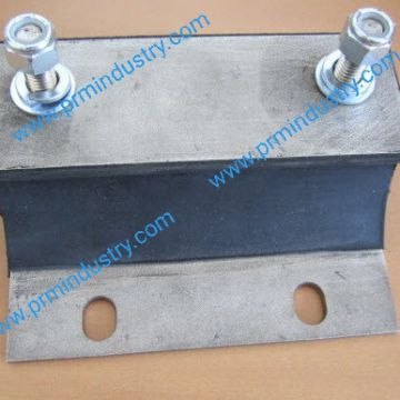 Conveyor belt cleaner rubber cushion
