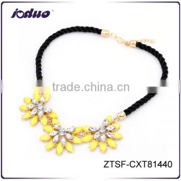 2016 high quality Sunflower short necklace vintage necklace