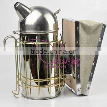 Dome Top Bee Smoker with Wooden Bellow Beekeeping Tool from China