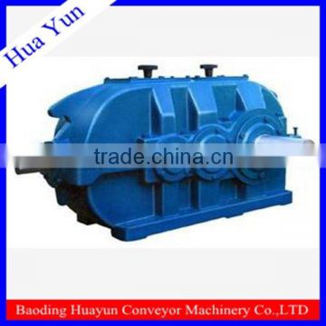 Tapered cylindrical reduction gearbox for belt conveyor system