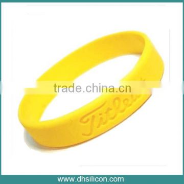 Cheap and fashion silicone sports bracelet                        
                                                Quality Choice