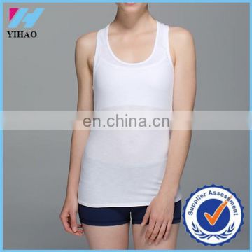 Trade assurance Yihao Activewear Women's sports soft fabric white top gym tank top