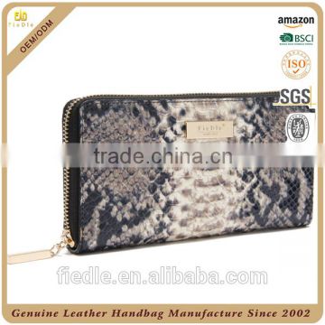 CW704E001 Genuine Leather Europe Casual Style Designer Embossed Snake/Python Leather Wallet
