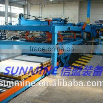 Solar water heater metal sheet uncoiling and filming production line