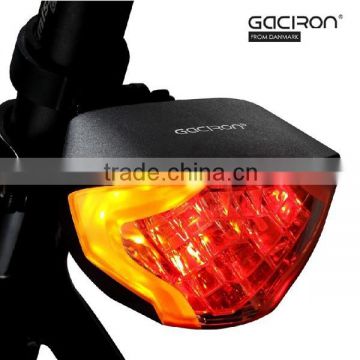 Rechargeable wireless turning signal bicycle tail light