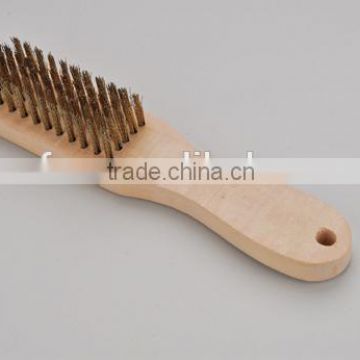 5 row brass wire brush with wooden handle