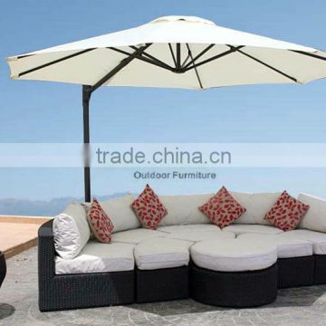 PE Round ratan sofa designs with umbrellas