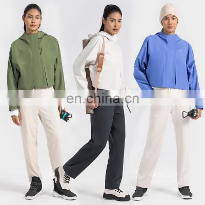Custom Long Sleeve Zipper Hooded Jacket Women Softshell Windbreaker Waterproof Sports Jackets Activewear Gym Fitness Yoga Coats
