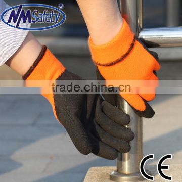 NMSAFETY latex foam winter working safety glove for cold enviroment 7 gauge foam latex glove
