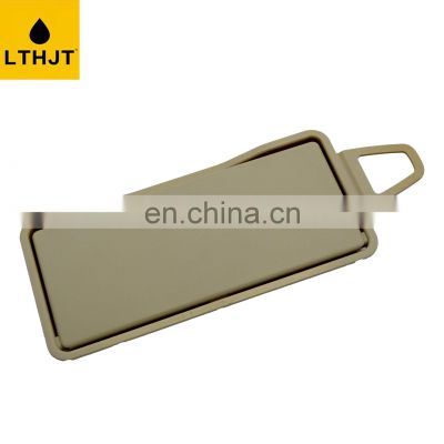 Good Quality Car Accessories Auto Spare Parts Make Up Mirror RH Nut Beige OEM NO 212 810 8200 2128108200 For Mercedes-Benz W212