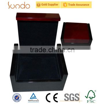 high lacquer unique design wood watch box luxury