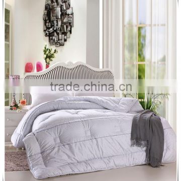 High quality King Size 4Pcs fleece velvet quilted duvet cover solid color bedding set for hotel wholesale