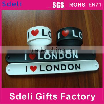 Factory promotional Silicone Slap snap wristband for women