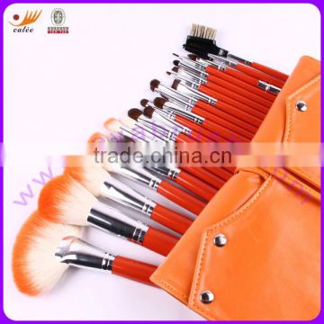 Makeup Brush Set with Wooden Handle and Aluminum Ferrule