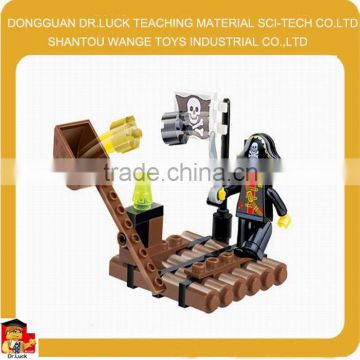 Guangdong new design Pirate Block Toy play Set