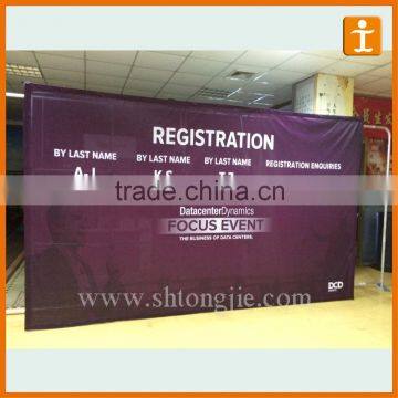 Indoor and ourdoor curve shape , over lapping trade show pop up display Banner