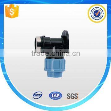 Hot sale compression fitting on plastic pipe