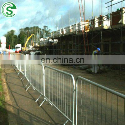 4*8 FT Galvanized Crowd Control Barrier Yellow Powder Coated Road Security Isolation Barrier