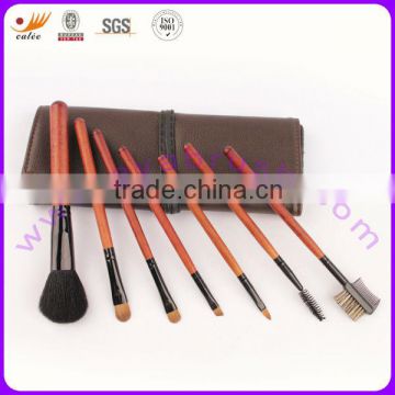 7 pcs Branded Makeup brush kit in pouch